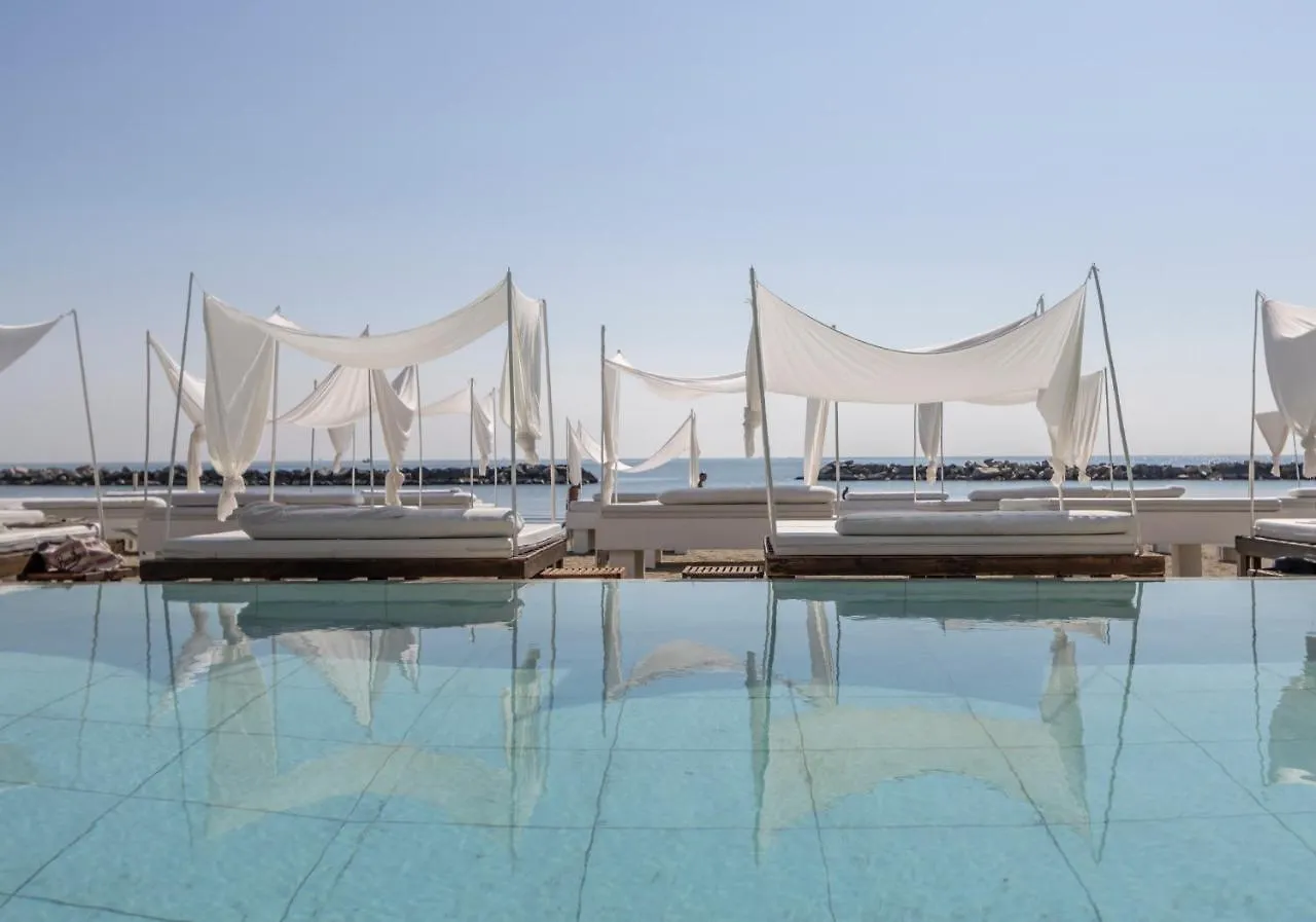 Vistamare Suite Lido Di Savio Italië