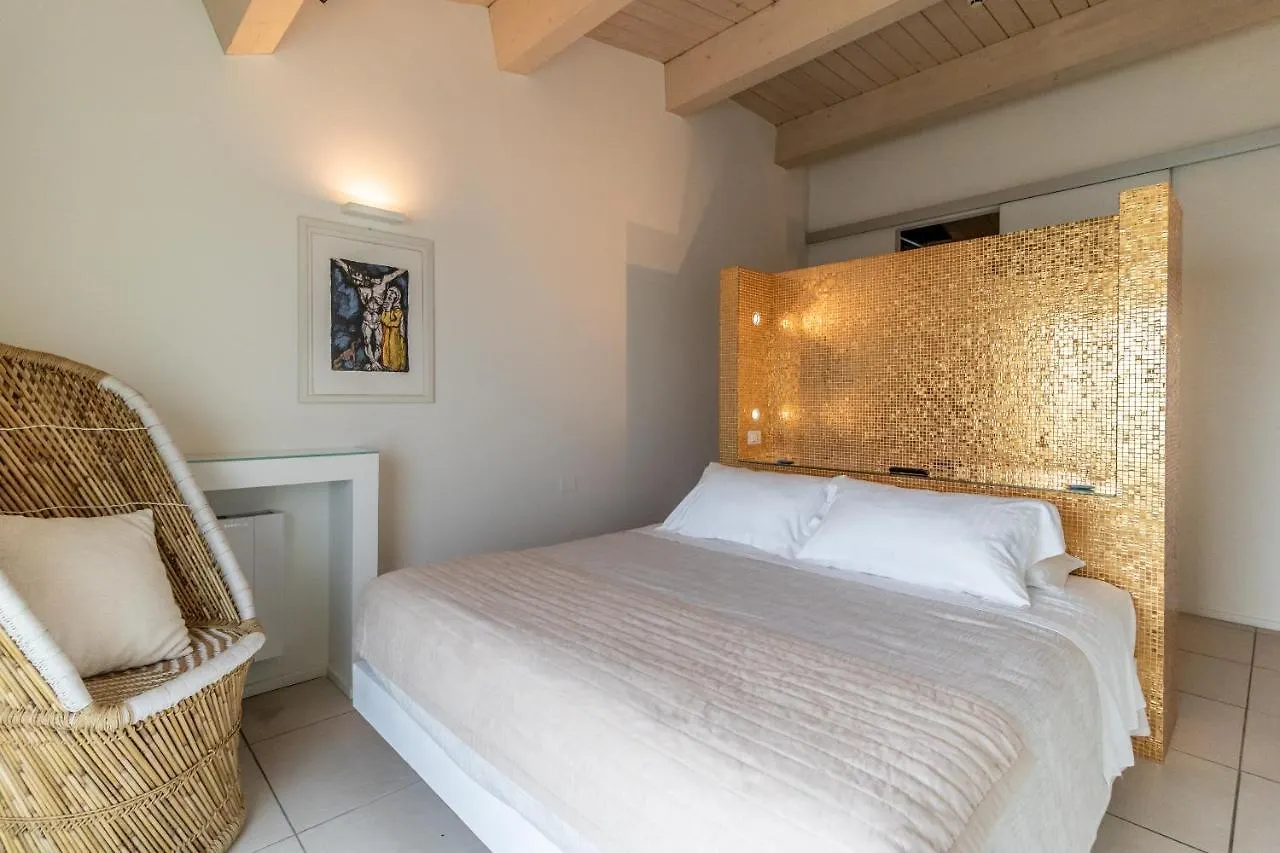 Vistamare Suite Lido Di Savio 4*,